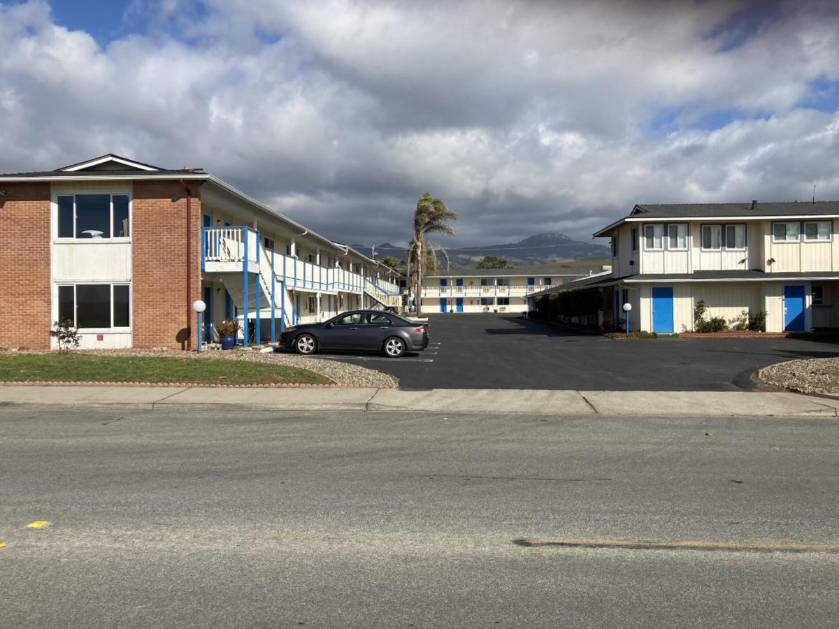 Coast Riders Inn San Simeon Exterior photo