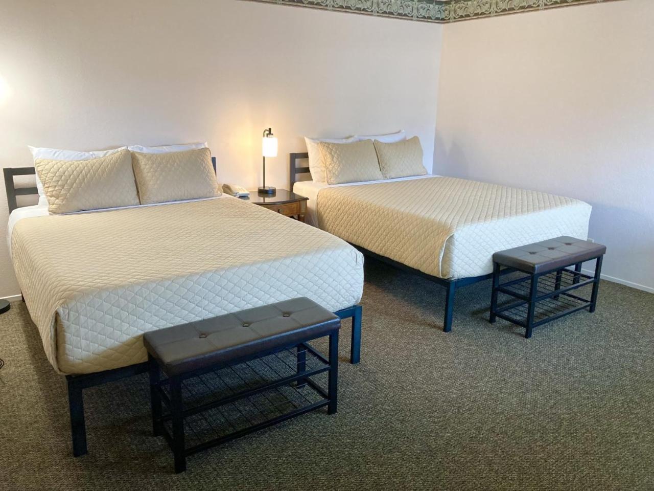 Coast Riders Inn San Simeon Room photo