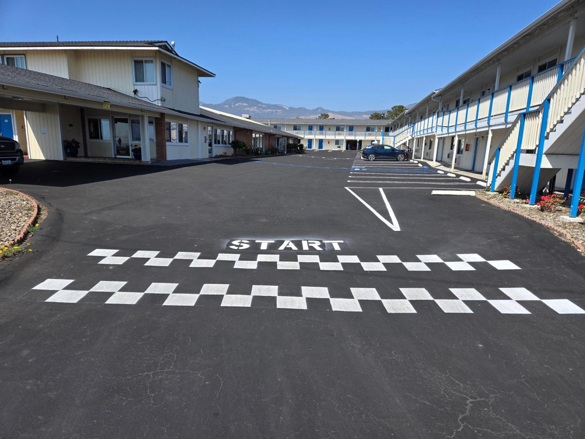 Coast Riders Inn San Simeon Exterior photo